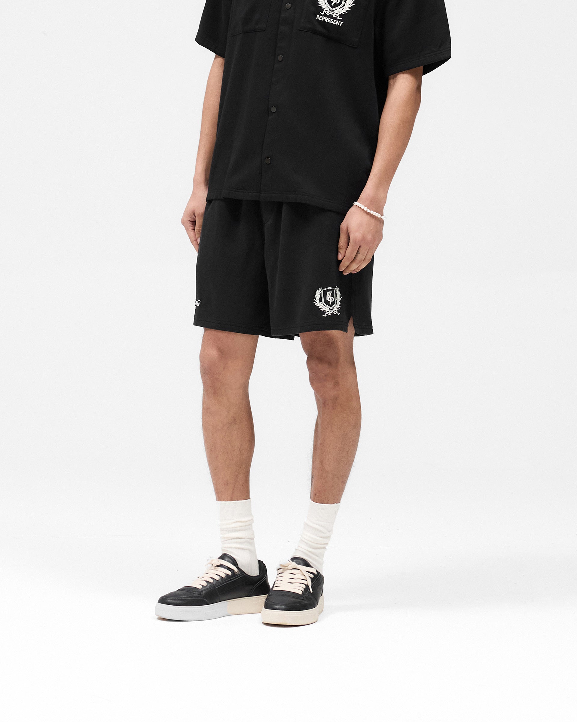 Represent Crest Short - Noir Jais