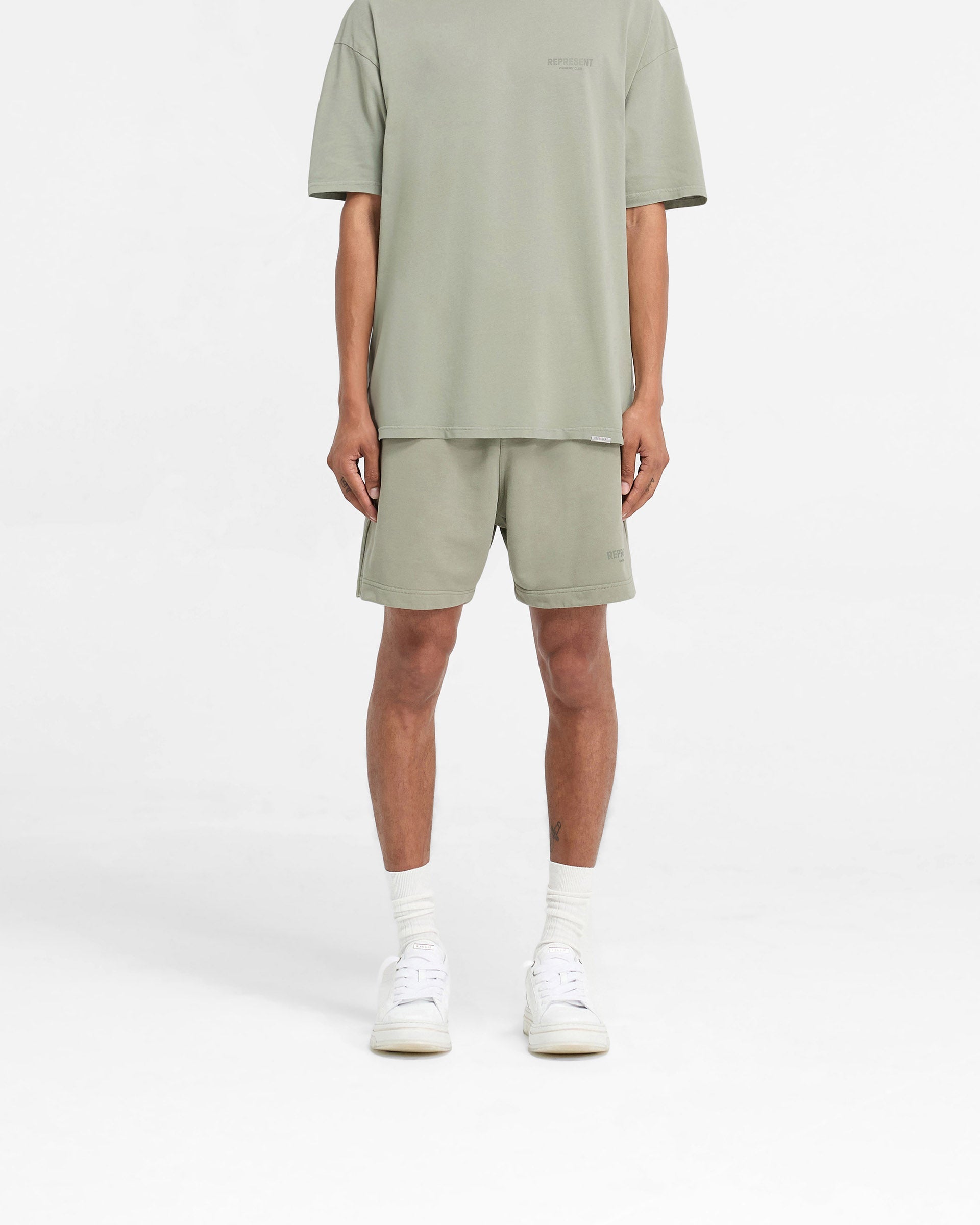Represent Owners Club Shorts - Verde Pastel