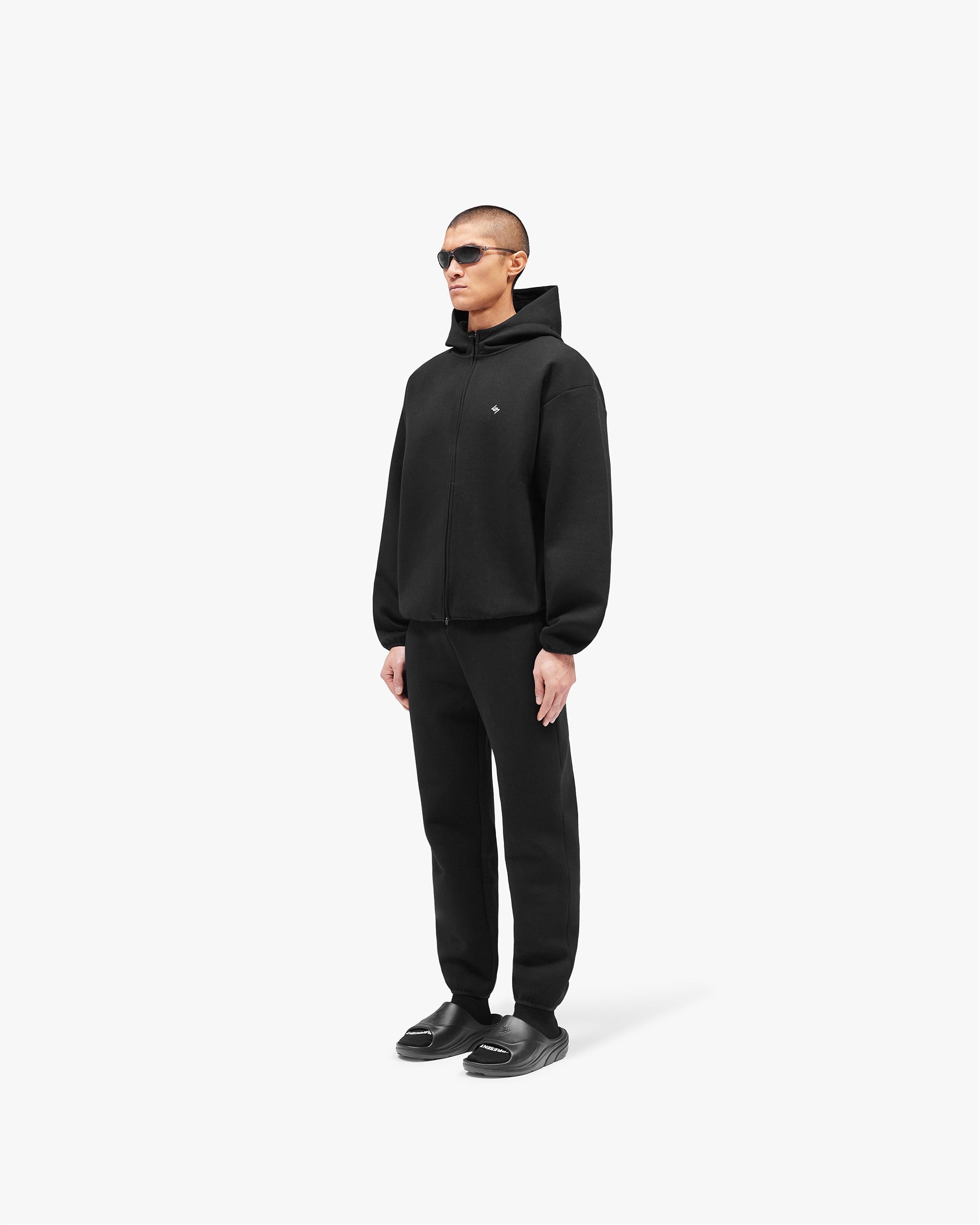 247 Form Sweatpant - Jet Black