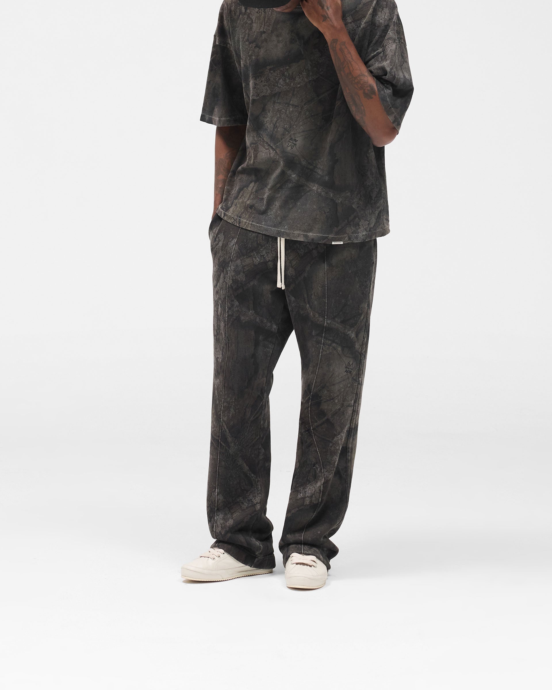 Initial_Overdye_Realtree__Sweatpants_-_Overdyed_Black_04.jpg