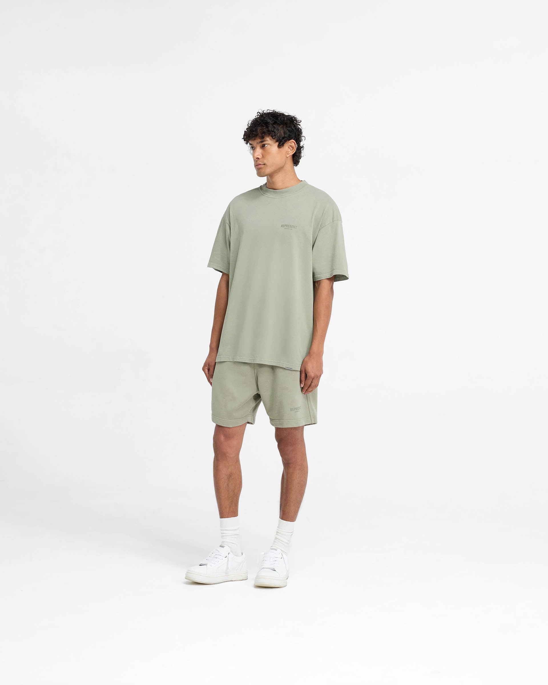 Represent Owners Club Shorts - Verde Pastel