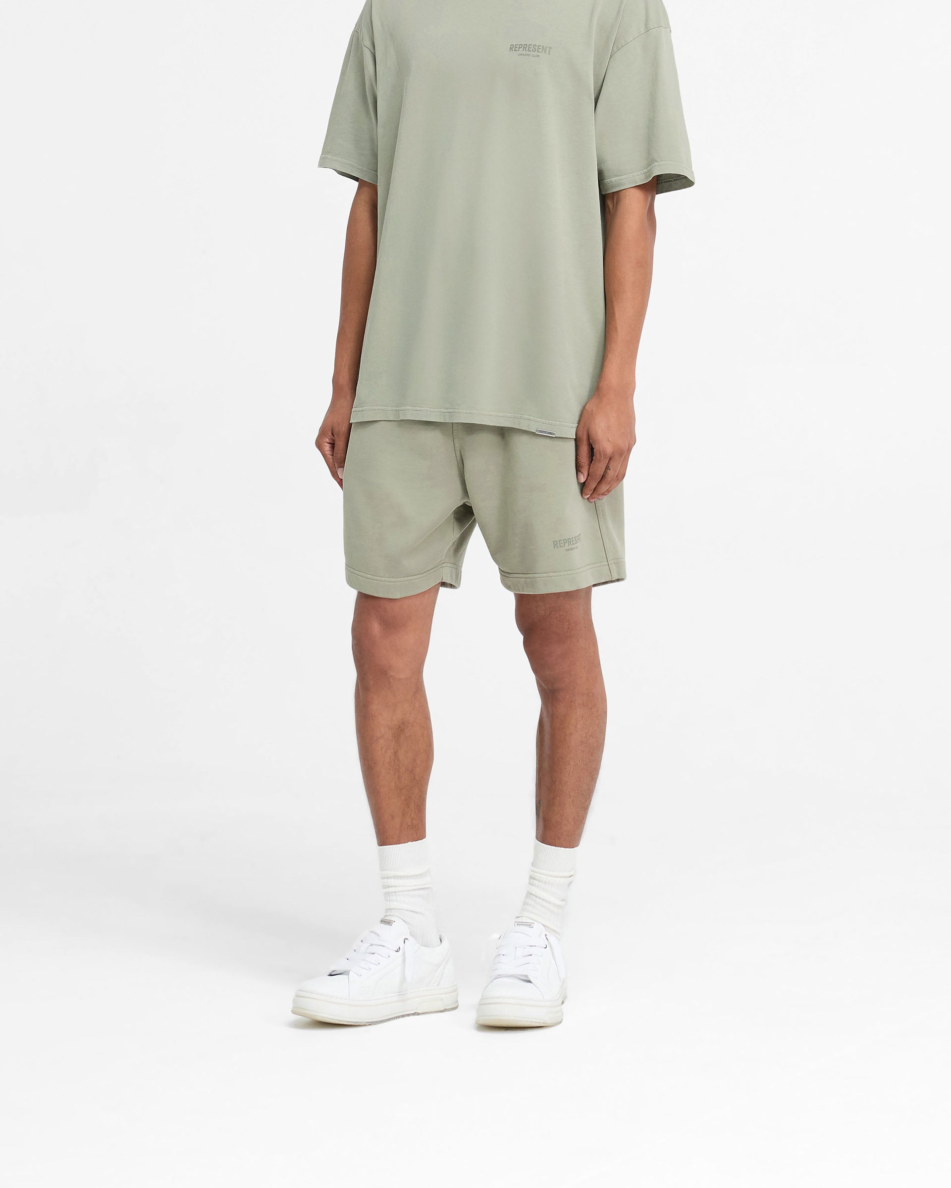 Represent Owners Club Shorts - Verde Pastel